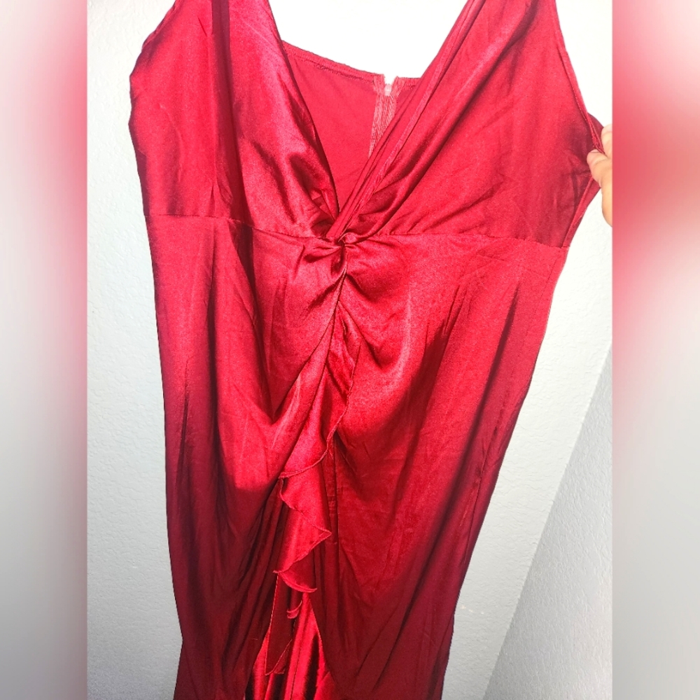 Strappy Wine Dress with Ruffled front and knotted middle